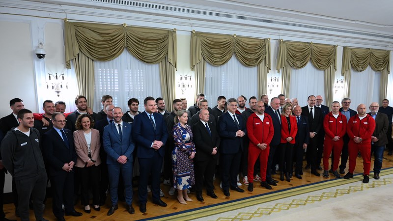 Plenković zlatnim vaterpolistima: Uzor ste mladima koji će se zahvaljujući seriji vaših uspjeha odlučiti baviti sportom